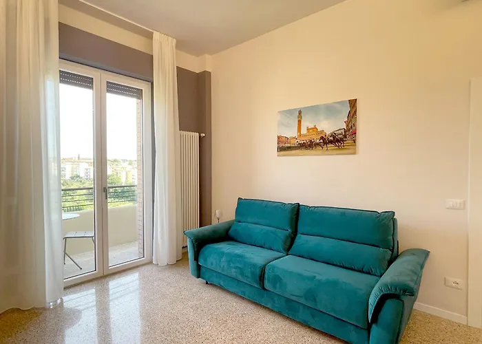 La Terrazza Due Passi Dal Centro Апартаменти *